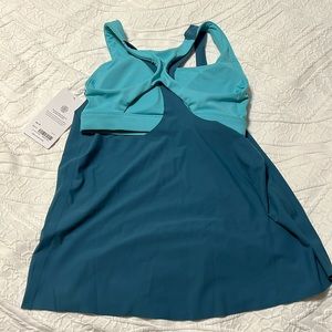 Athleta ultimate 2-1 Support Top A-C XS TP NWT